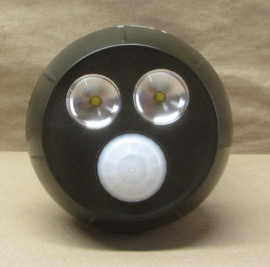 Mr. Beams 390 120° operated LED Brown 1 Head Motion-Activated Flood Light 400 Lm