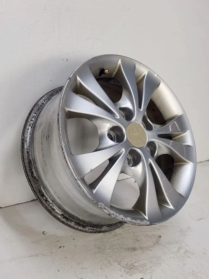 2004-2006 Toyota Camry Wheel Rim 15''X6-1/2'' Aluminum  OEM - Image 3 of 4