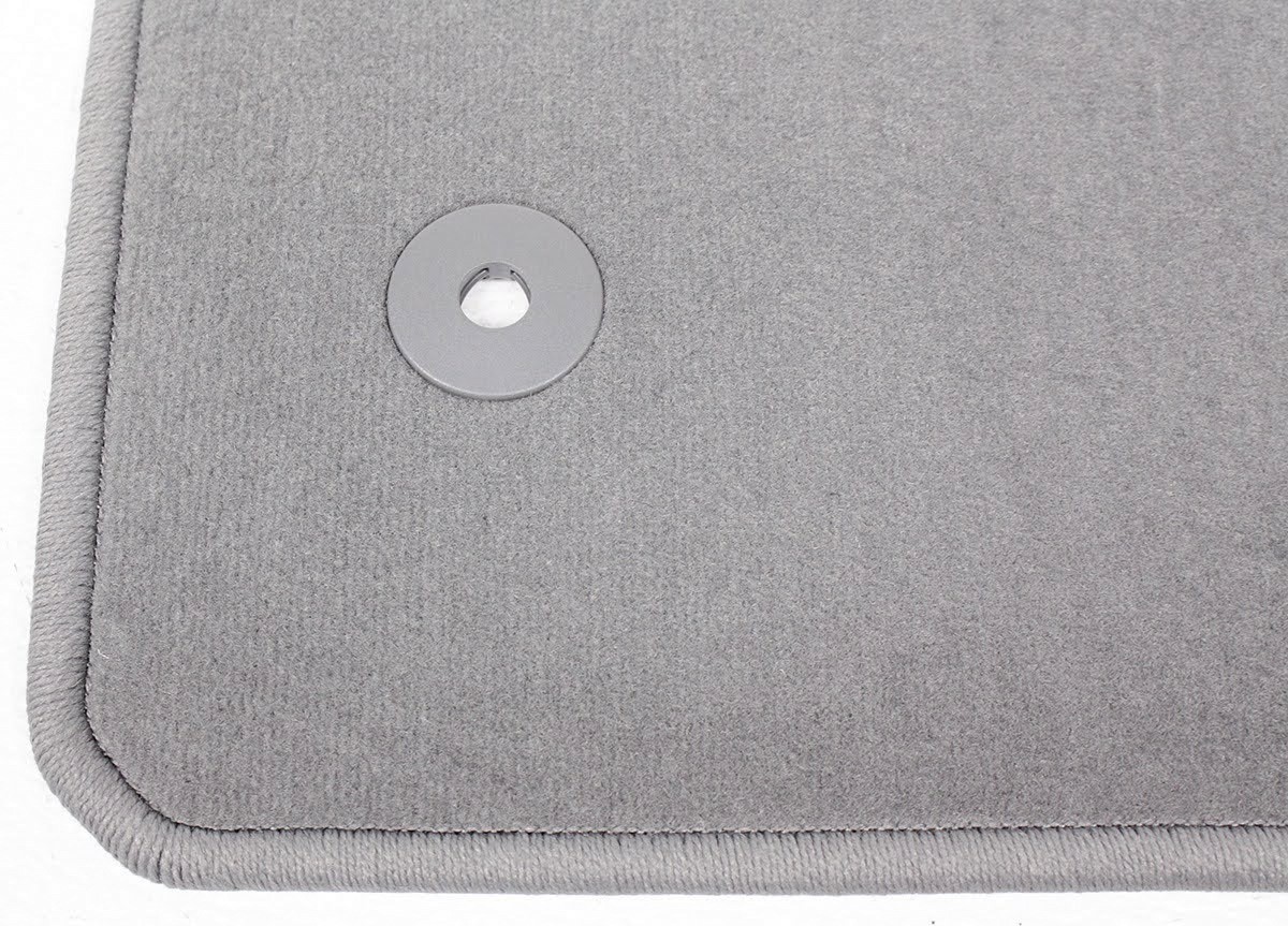 84470288 OEM Gray Cadillac XT5 4-Piece Carpet Floor Mat Set