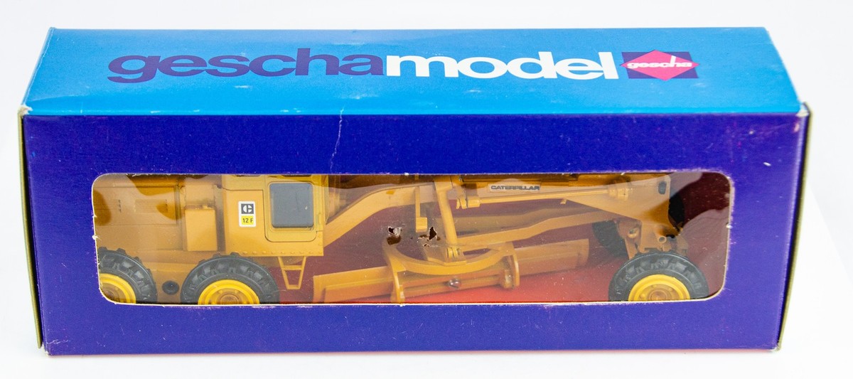 Vintage Gescha Model 3061 Diecast Caterpillar CAT 12F Grader