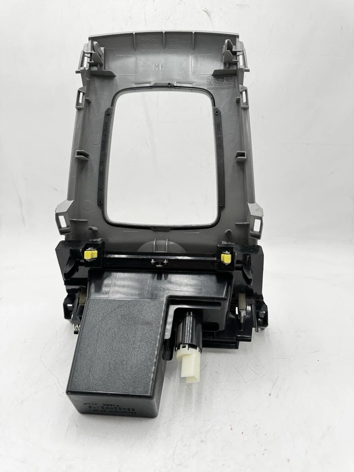 2009-2011 TOYOTA COROLLA Trim Cover Panel Bezel Automatic Transmission OEM Foto 4 de 4