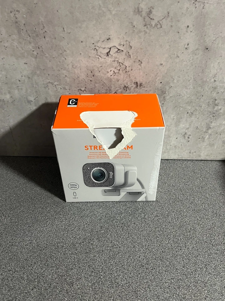 Neu im Karton Logitech StreamCam Full HD Webcam USB-C (Verpackungsschaden)