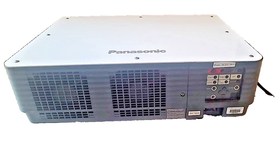 Panasonic PT-D5600U HD Venue Theater / Church Projector - 5000 Lumens! - Image 4 of 4
