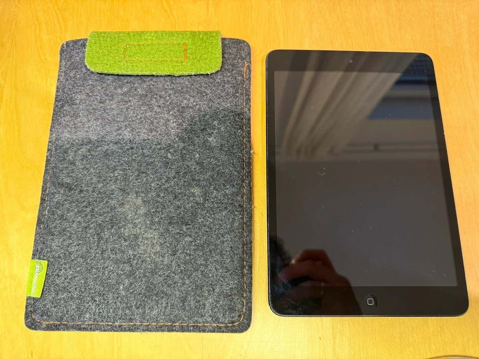 Apple iPad mini (1st generation) · 32GB · Wi-Fi, Foto 1 von 5