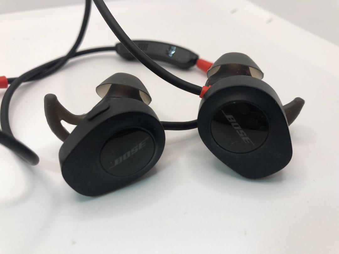 Bose SoundSport Pulse Red Wireless Bluetooth In-Ear Headphones