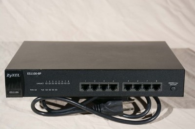 ZyXEL  (ES1100-8P) 8-Ports External Ethernet POE Switch