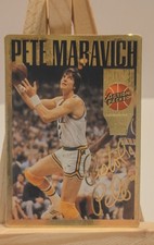 1994-95 Action Packed Basketball Hall of Fame - Pete Maravich #26G Gold