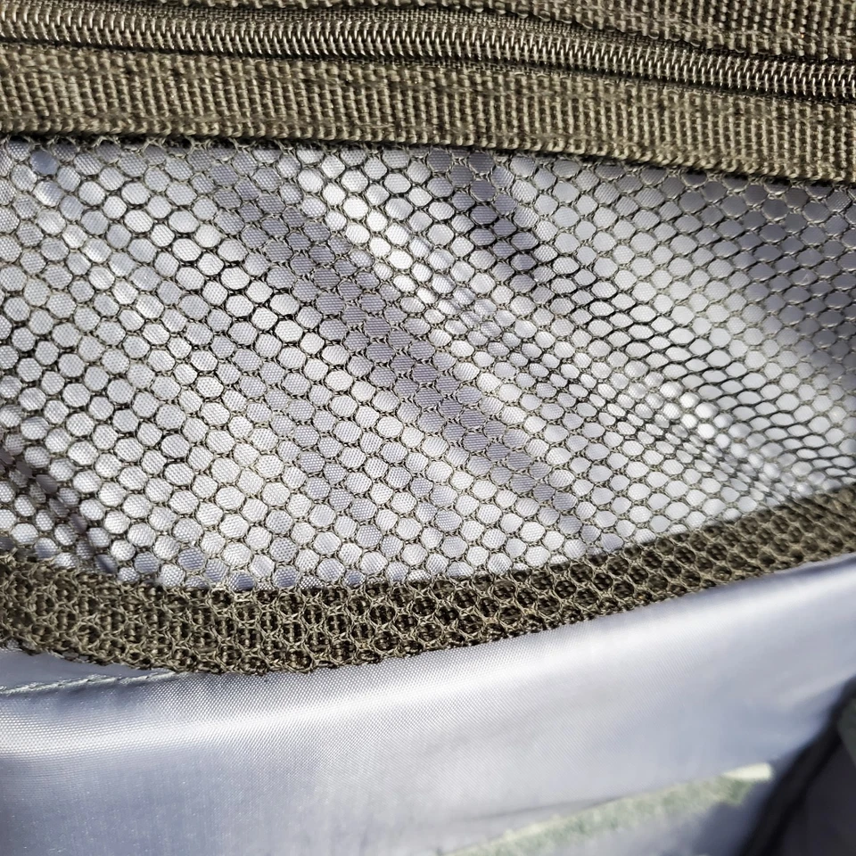 Samsonite Bolso para Cámara Negro Acolchado Ajustable Correa para el Hombro Cremalleras y Bolsillos Foto 3 de 4