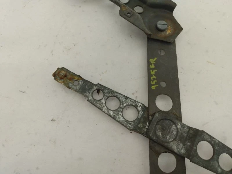 VOLVO 245 WAGON Passenger Right Front Manual Window Regulator Fits 1975-1989  - Image 3 of 4