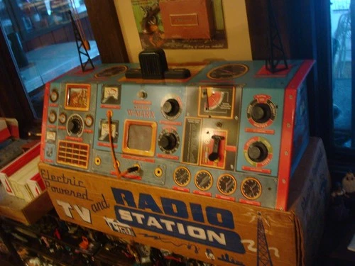 Marx Electric Powered Tin Battery Op Lithographed TV & Radio Station W/Rare Box