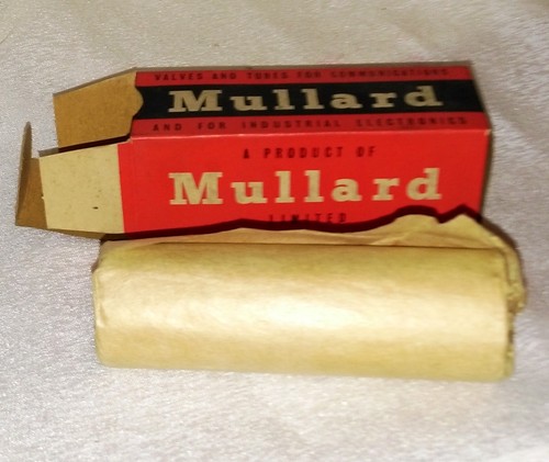 Nuevo de lote antiguo Mullard EY84 tubo de vacío radio TV válvula, PROBADO - Imagen 2 de 3