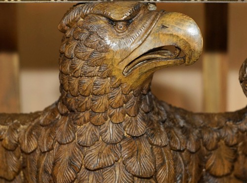 SUBLIME HAND CARVED ANTIQUE EAGLE CONSOLE TABLE WITH ITALIAN CARRARA MARBLE TOP - Picture 13 of 24