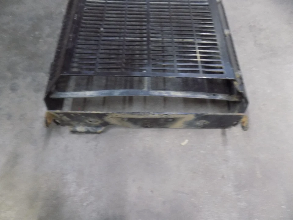 Polaris XPLORER 400 1995 4X4 PROTECTOR DE RADIADOR PLACA DE MONTAJE PANTALLA DE BARRO EXPLORADOR Foto 2 de 4