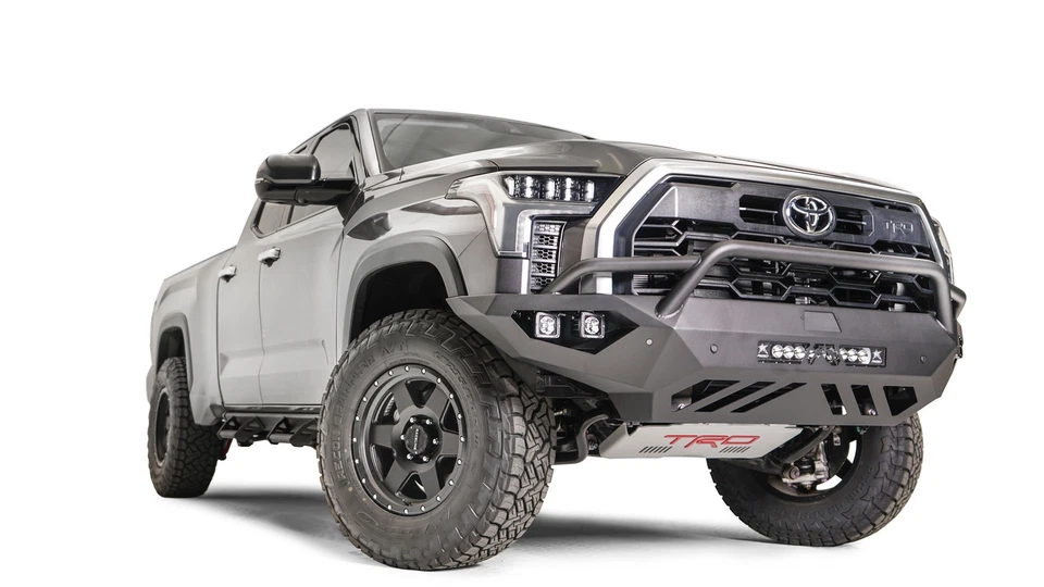 Fab Fours TT22-D5452-1 Vengeance Front Bumper for 2022-2024 Toyota Tundra Foto 3 de 4