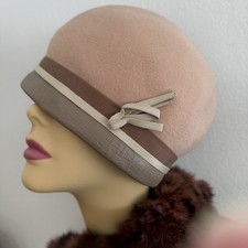 50s Henry Pollak Womens Cloche Hat New York Beige Tan Wool GLENOVER VTG Flapper