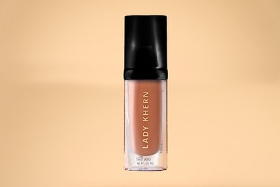 Matte hydrating Lipstick Long Lasting Smooth Finish New in Box 