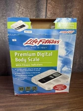 Life Fitness HBF-400 Digital Scale BMI Body Fat Loss Monitor Silver NIB