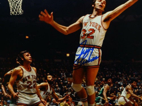 Jerry Lucas Autographed New York Knicks 8x10 Rebounding P.F. Photo- JSA W Auth - Picture 2 of 5