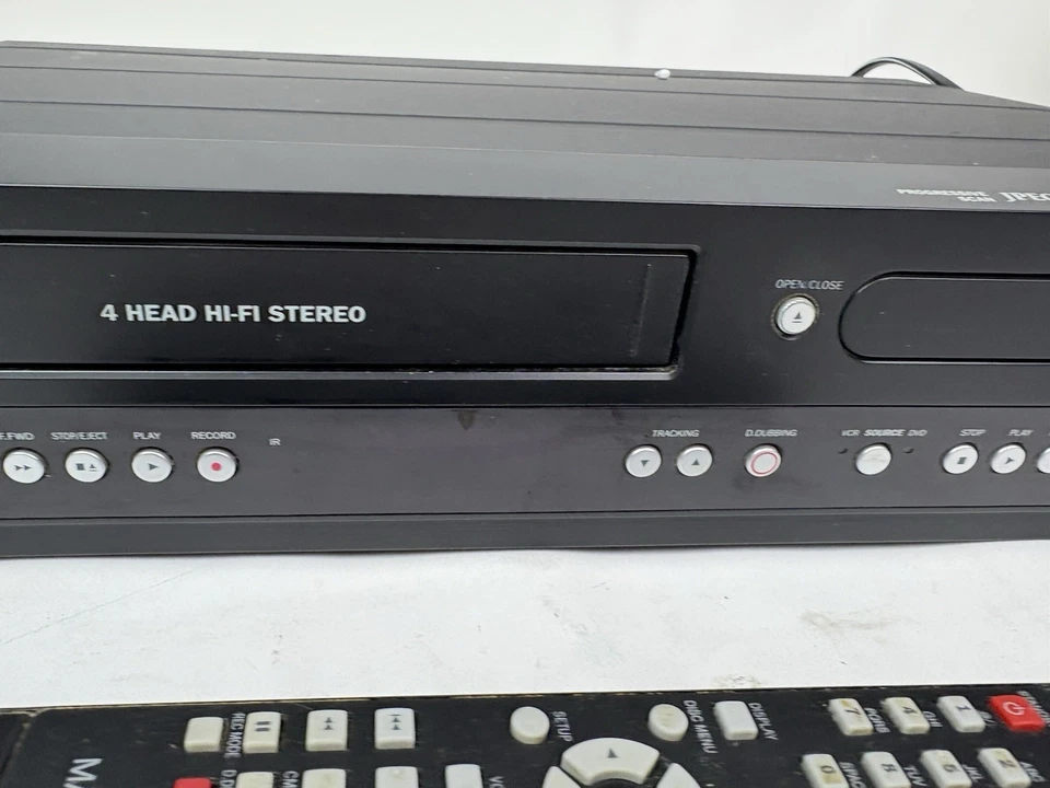 Magnavox ZV427MG9 DVD Grabadora VCR Combo HDMI Piezas Solo Con Control Remoto Foto 3 de 4