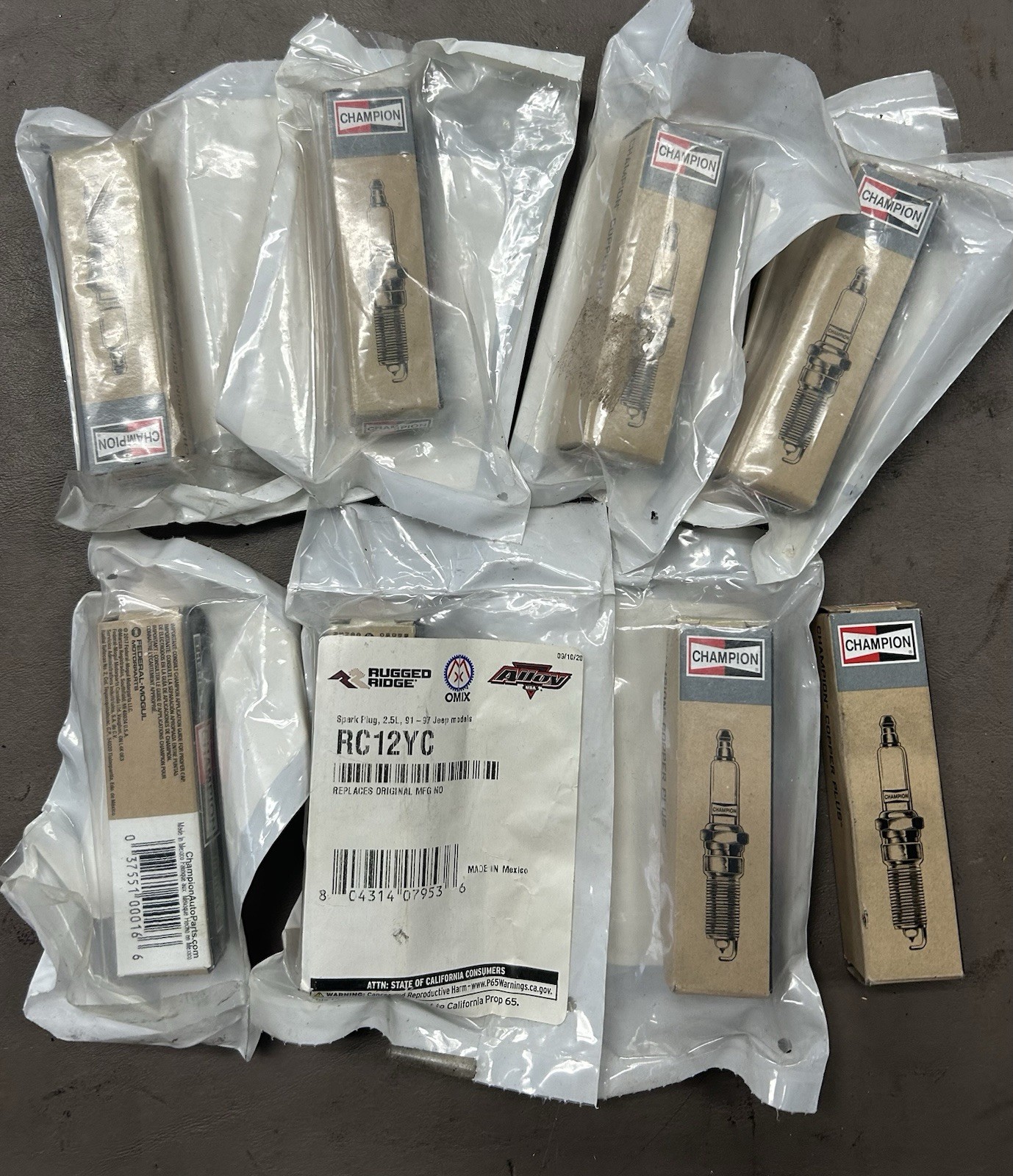 Champion Spark Plug RC12YC Pack Of 8