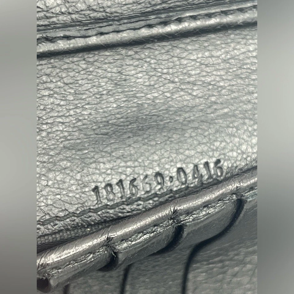 GUCCI Guccissima portafoglio bifold monogrammato o mini tracolla - Immagine 4 di 4
