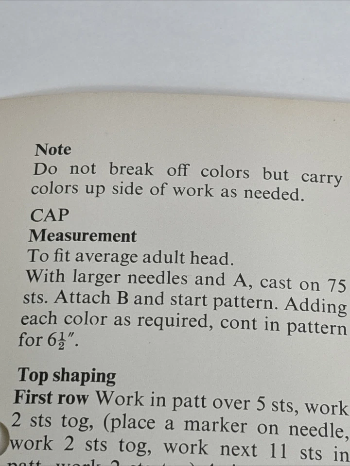 High Style Cap Scarf and Mitten Women's Set Knitting Pattern Card - Image 2 of 4