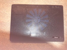 trust frio cool stand