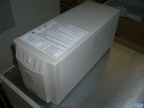 APC 700 VA Tower - new cells - 12 month RTB warranty - Picture 6 of 6