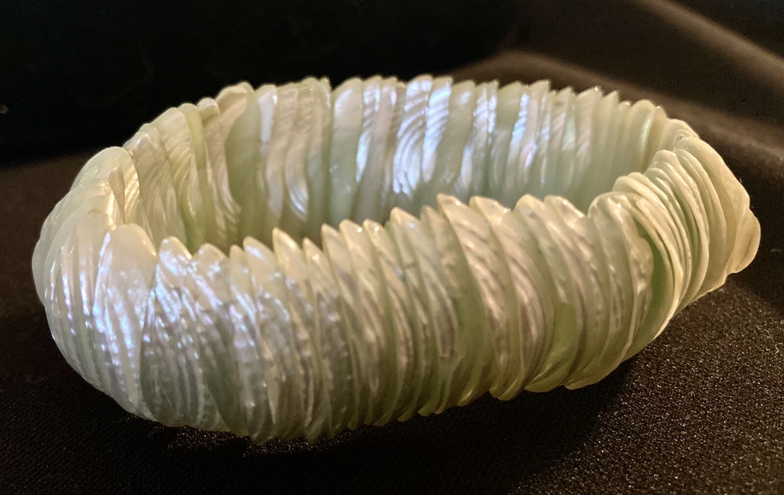 Teal green mother of pearl seashell elastic beaded bracelet-image