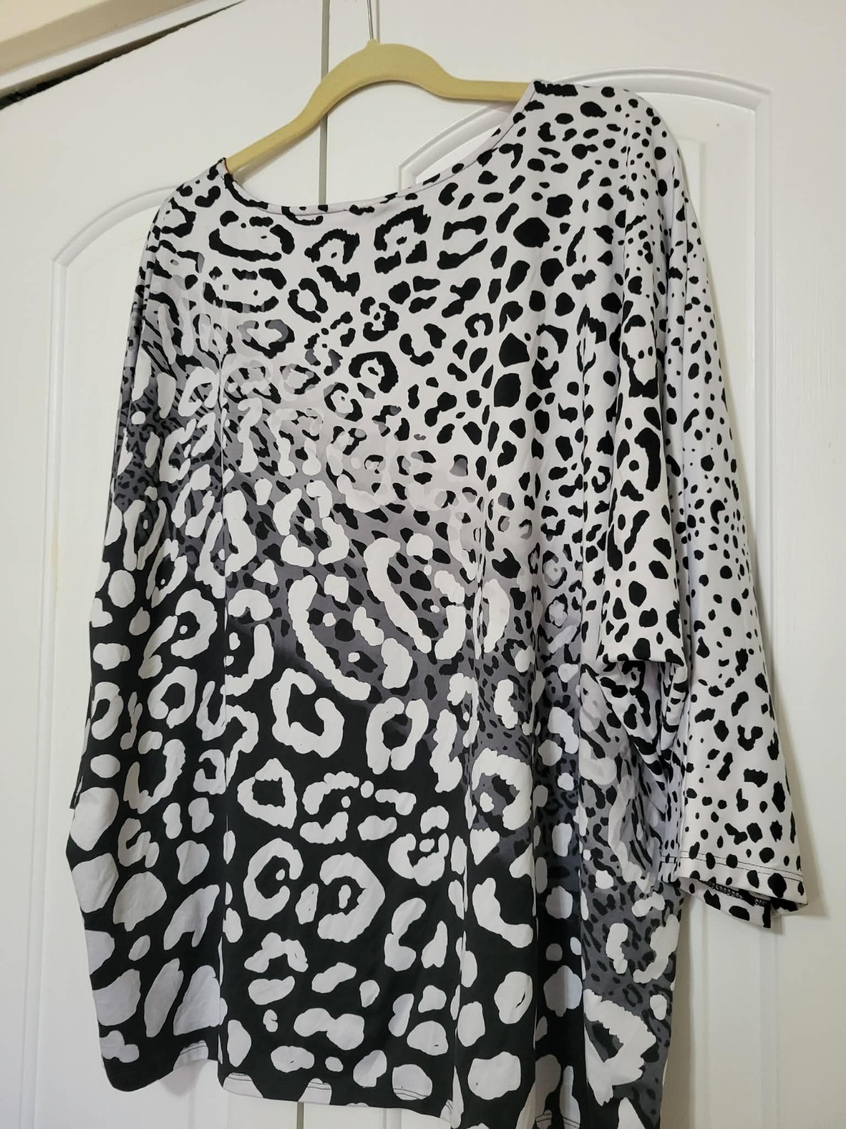 Ruby Rd. Black White Gray Leopard Animal Print to… - image 5