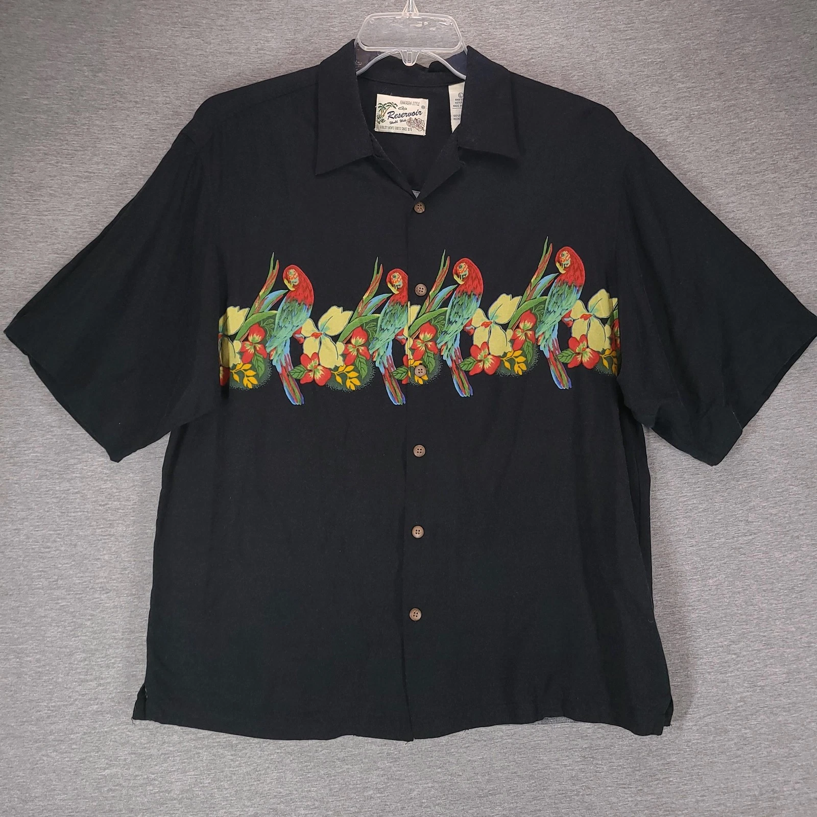 Reservoir Shirt Mens Large Black Parrot Hawaiian Rayon Short Sleeve Tropical