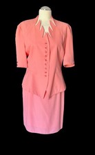 EXTENZO VINTAGE PINK SKIRT SUIT MUGLER LOOK CUT OUT COLLAR GOLD BUTTONS 42/12