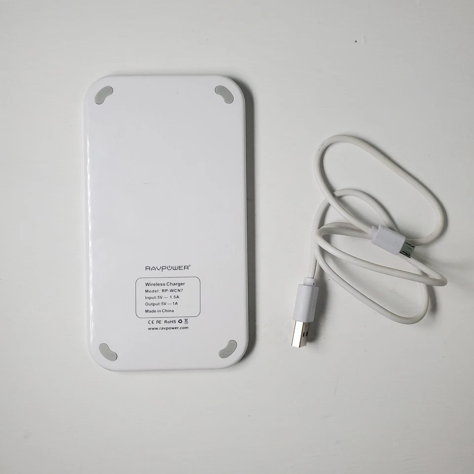 Cargador inalámbrico RAVPower RP-WCN7 almohadilla de carga blanco cable USB incluido Foto 3 de 4