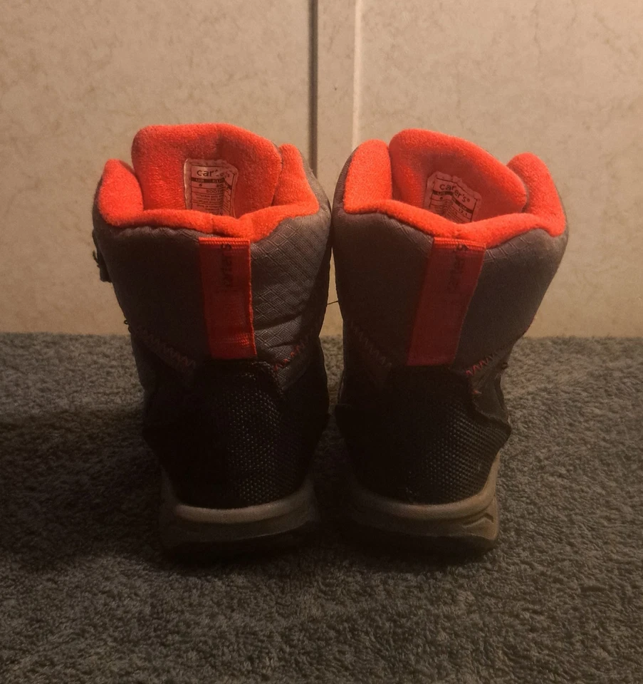 Botas de nieve Carter's para niños pequeños talla 5 Foto 3 de 4