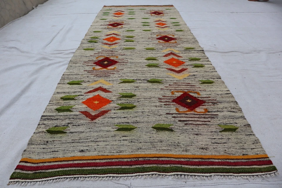 2x6 Vintage American Indian Navajo Rug, Blanket. - Image 2 of 4