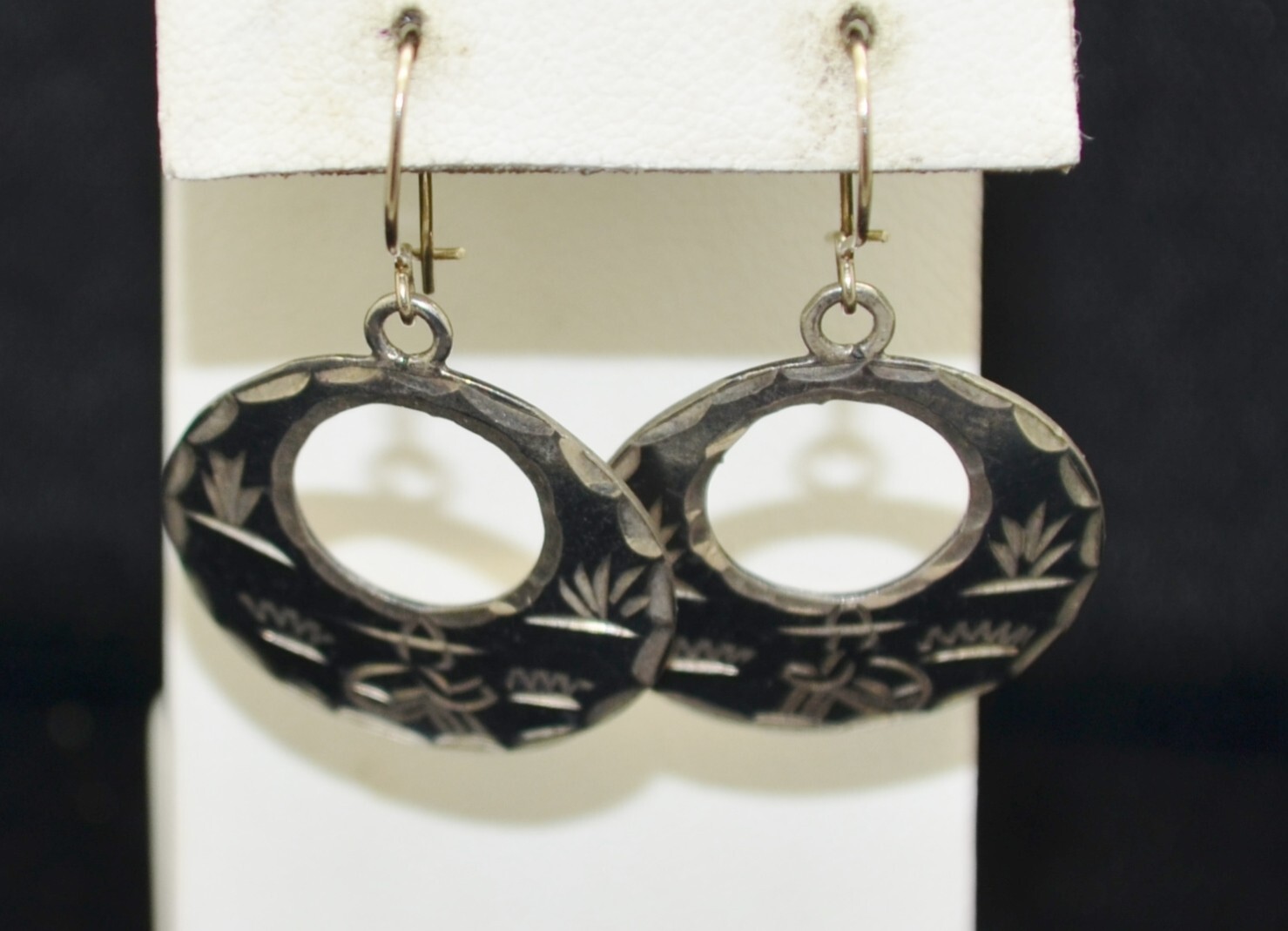 Sterling Silver Unique Design Dangle Earrings #FM… - image 1