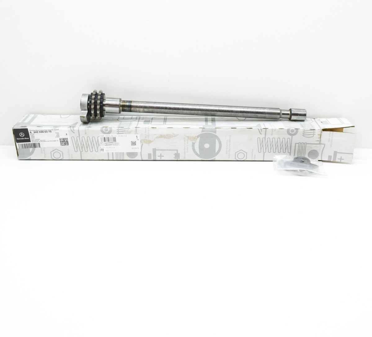 MERCEDES-BENZ E W211 Engine Balancing Shaft A6420300372 NEW  