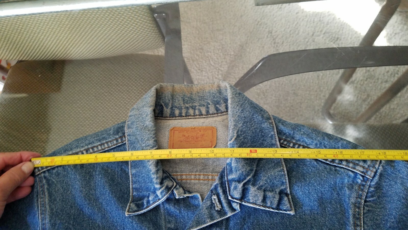 VINTAGE 90S LEVIS MEN'S DENIM JACKET SIZE 42 (MADE IN USA