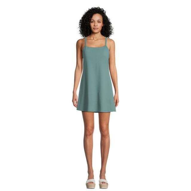 avia knit texture dress AVIA crochet metallic dress Vidhi Wadhwani