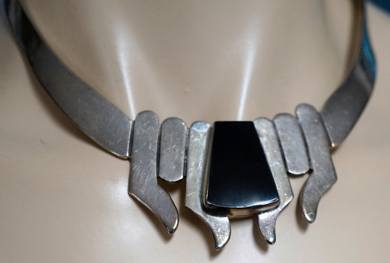 Sterling Silver Cuff Style Solid Necklace with Bl… - image 4