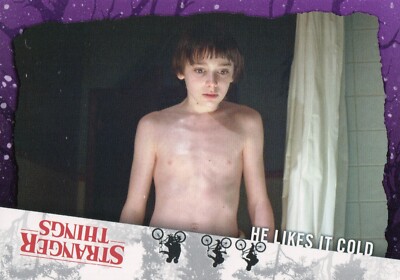 Stranger Things Upside Down, He Likes It (52) Purple Parallel Base Card #04/25