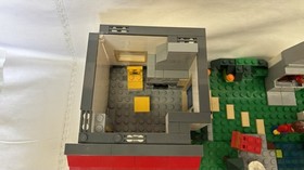 LEGO Creator 5771 Hillside House with Manuals