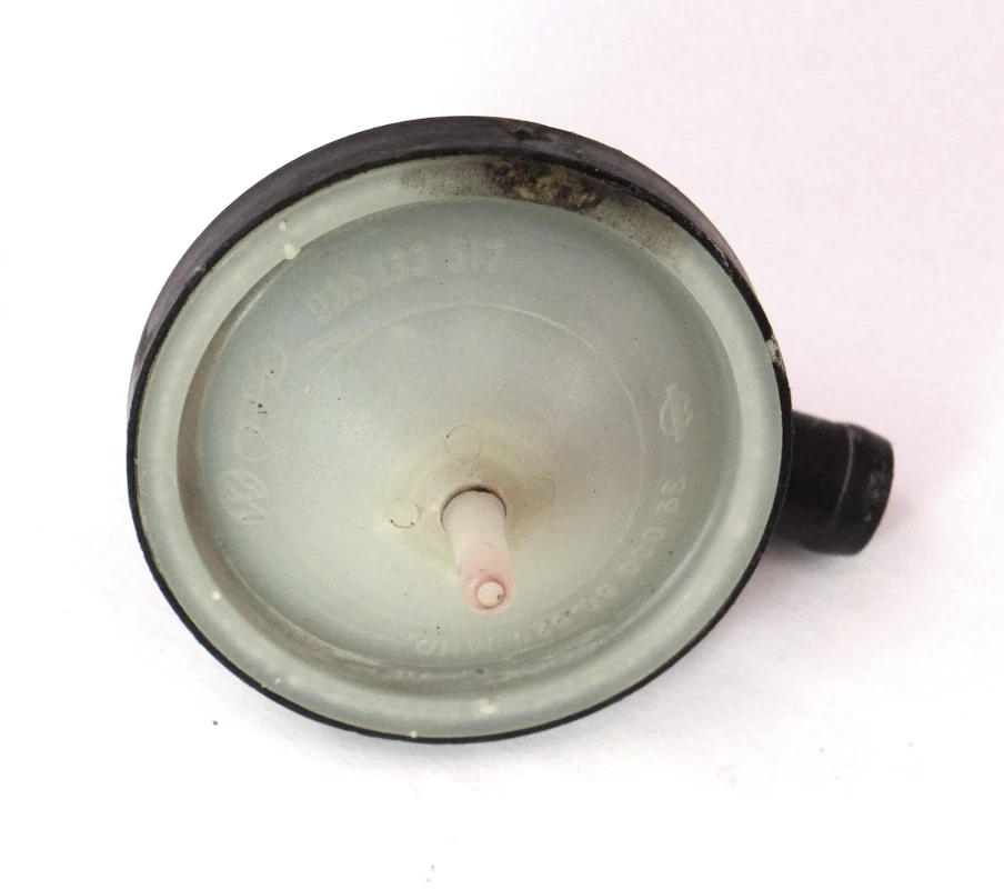 Vacuum Non Return Check Valve VW Cabriolet Rabbit Jetta MK1 MK2 035 133 517 - Image 2 of 2