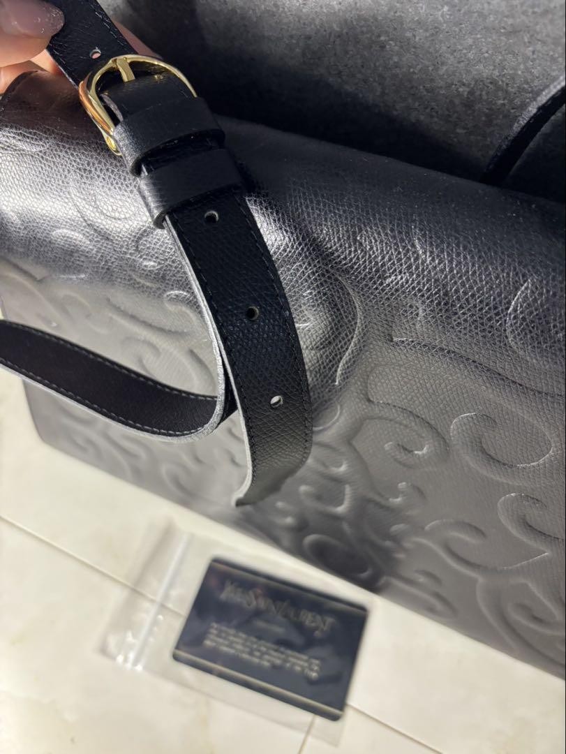 Borsa a tracolla Yves Saint Laurent nera articolo vintage Ysl