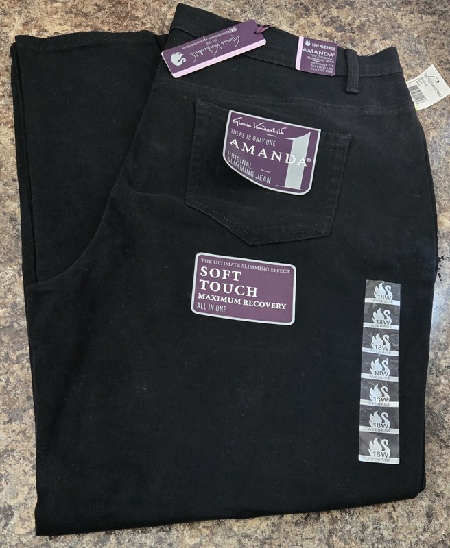 Gloria Vanderbilt Black Amanda Jeans 18W Average womans "NEW" WITH TAGS
