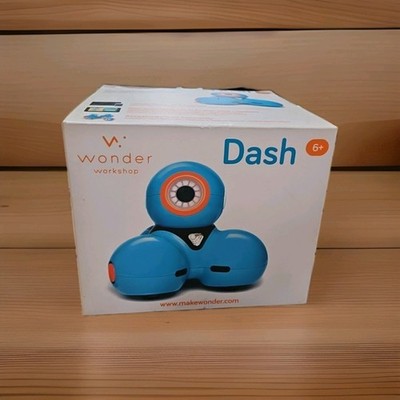 Wonder Workshop DA03 Dash Robot Blue Coding Interactive Robot Brand New