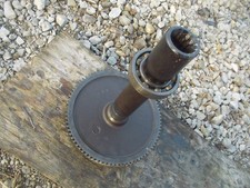 International 504 Utility Tractor Ihc Ih Power Take Off Pto Drive Gear & Shaft 