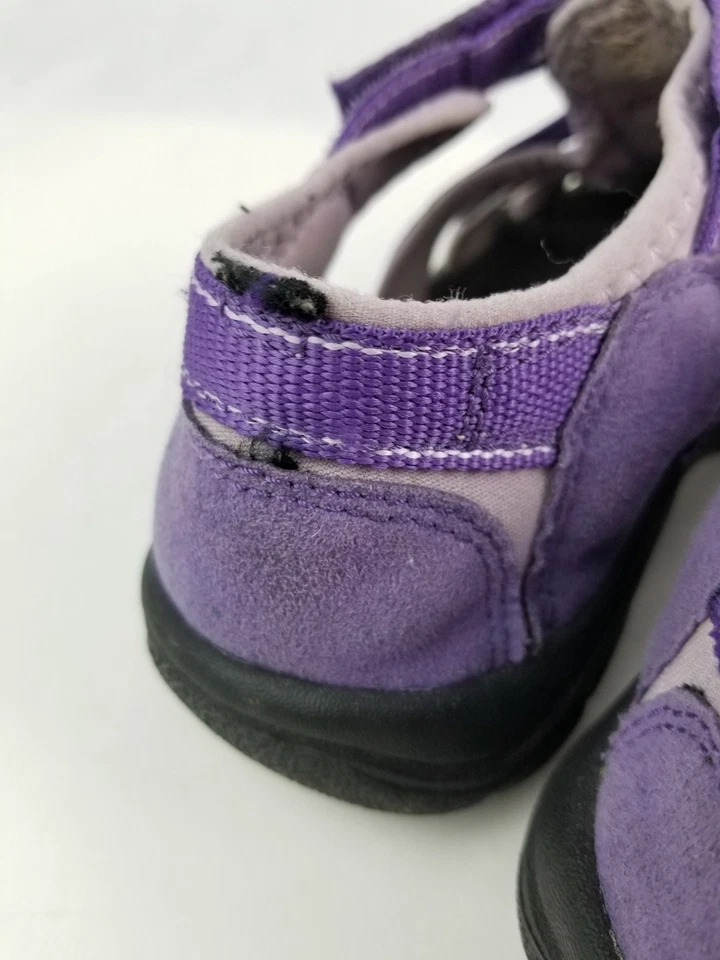 Keen Newport Juvenil Talla 4 Púrpura Lona Impermeable Sandalias Usadas Foto 4 de 4