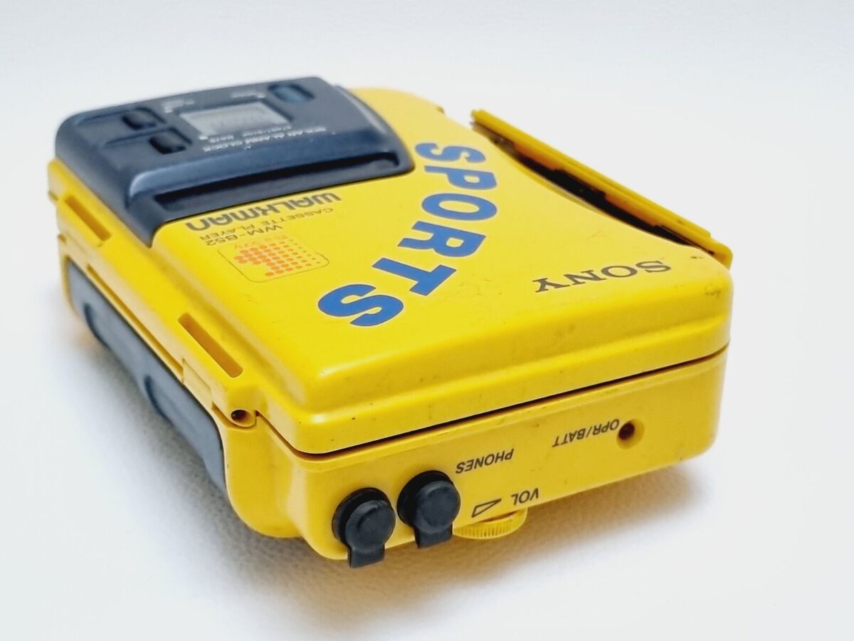 Vintage Sony Walkman Sports Cassette Player WM-B52 | eBay Vintage Sony Walkman Sports Cassette Player WM-B52 | eBay