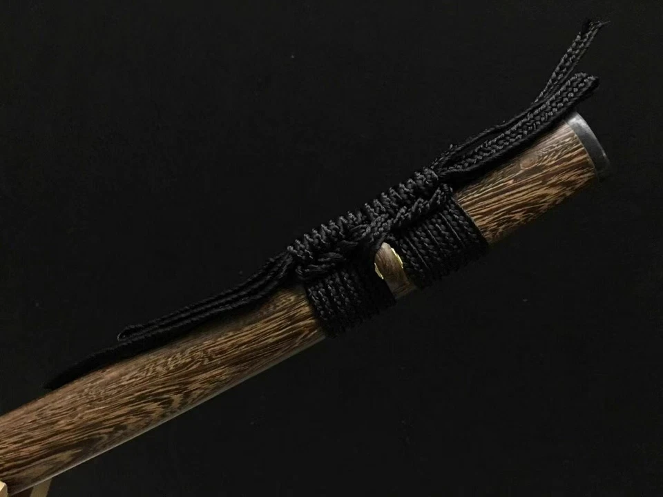 Katana samurai japonesa de acero doblada Damasco forjada a mano lista para la batalla afilada * Foto 4 de 4